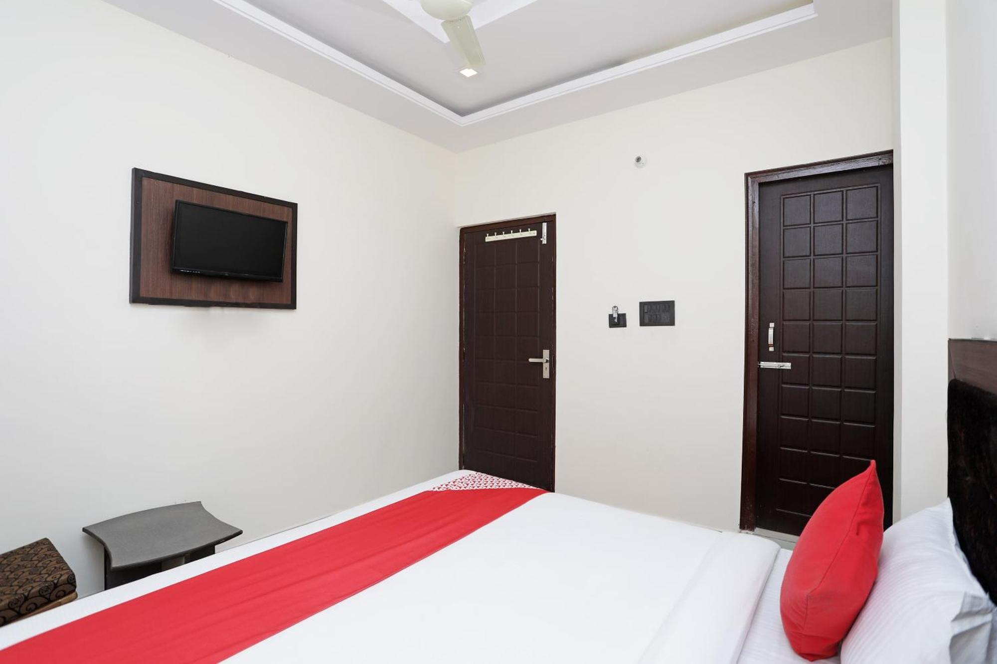 Collection O Hotel Divine Ganges Харидвар Экстерьер фото